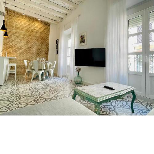 Modern apartment in the city centre, La Alameda
