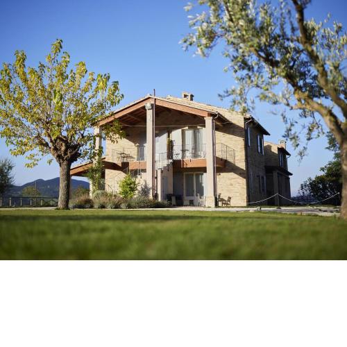Modern apartment in Urbino with garden