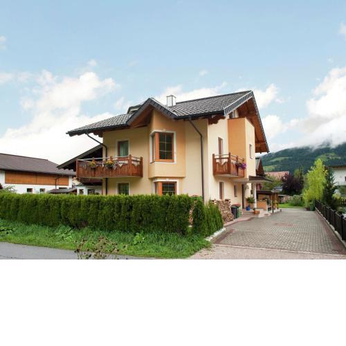Modern Apartment near Ski Area in Salzburger