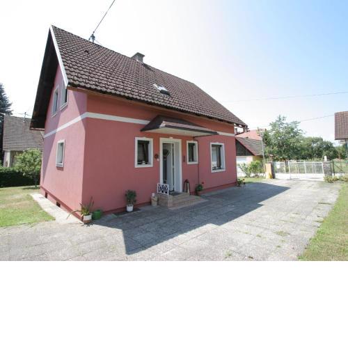 Modern Apartment with Garden in Eberndorf