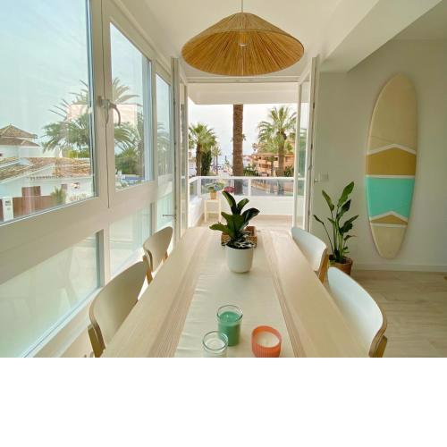 Modern apartment with terrace facing the sea - 2 bedrooms