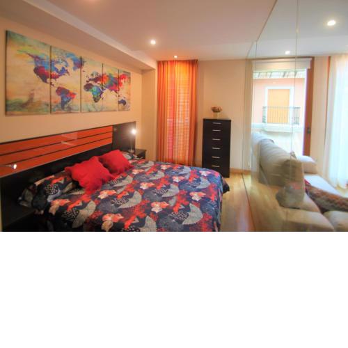 Modern CasaTuris Apartment with Castle Views A131