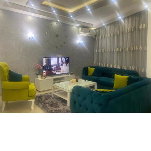 Modern-Chic Property for renting in Sheikh Zayed - شقة بمدخل خاص- الشيخ زايد