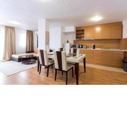 Modern & Cozy 2BD Apartment with Mountain View