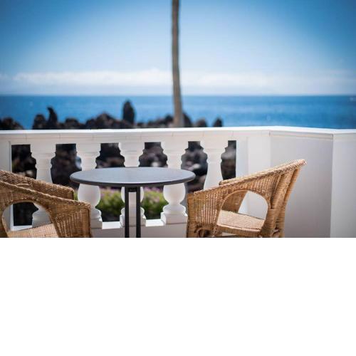 Modern, cozy and peaceful oceanfront oasis