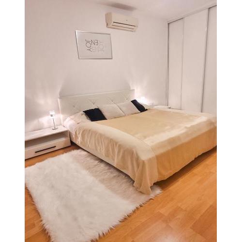 Modern & cozy flat near football & hockey arena