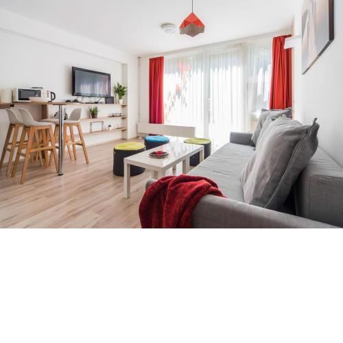 Modern four bedroom apartment in Palace District