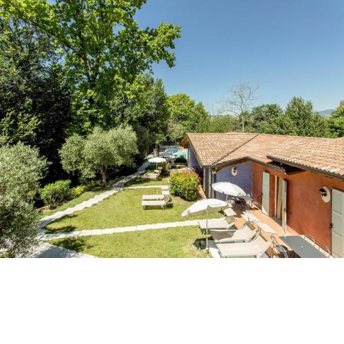 Modern Holiday Home in Manerba del Garda with Garden