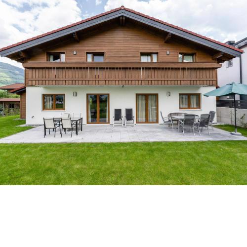 Modern Holiday Home in Mittersill with Terrace
