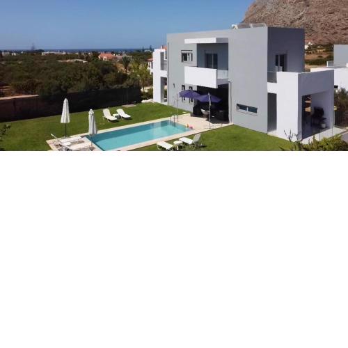 Modern large villa with private pool set in a quiet location
