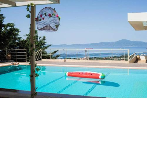 Modern Luxury Villa with Pool, just 5min to sea