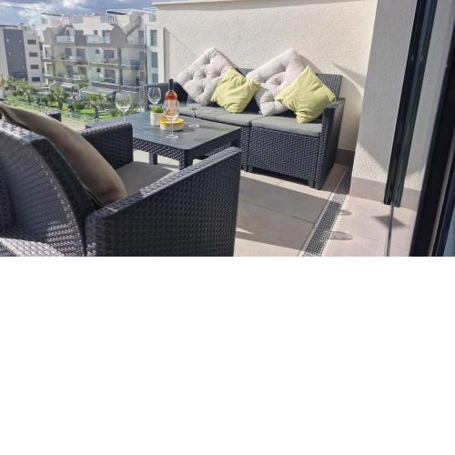 Modern Penthouse Apartment VM28