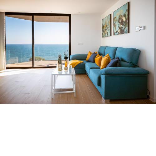 Modern sea front Reef