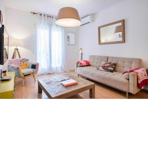 Modern Spacious Quiet Historic Malaga Apt