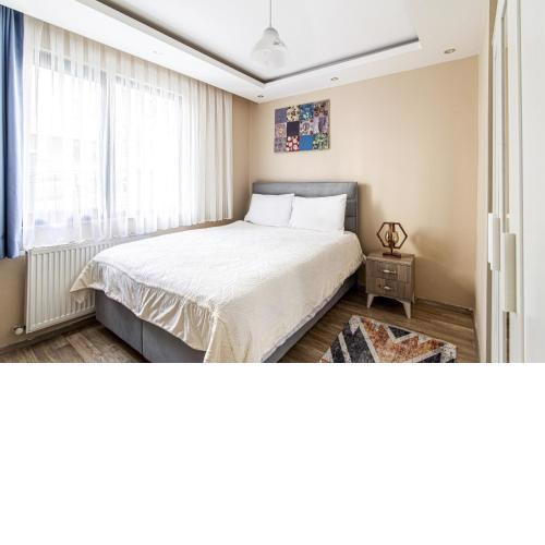 Modern Studio Flat Close to Profilo Shopping Mall