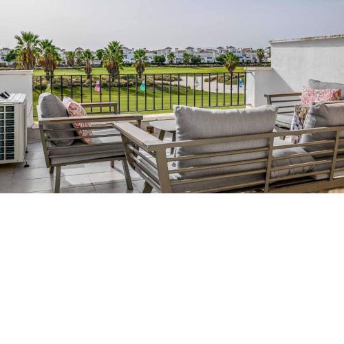 Modern Stunning Townhouse 3 bed 2 bath on La Torre CE51LT