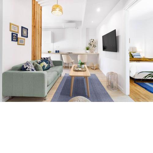 Modern & Stylish Hideaway Downtown near Acropolis & Metro