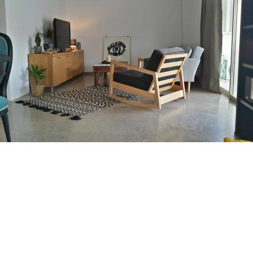 Modern, Top floor, 90sqm, near center