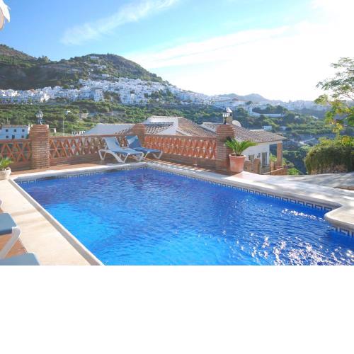 Modern Villa in Frigiliana with Private Swimming Pool