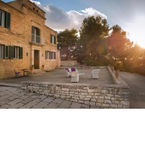 Modern Villa in Paceco with Private Pool