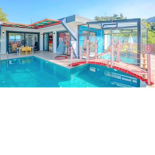 Modern Villa with Private Pool and Jacuzzi in Kas