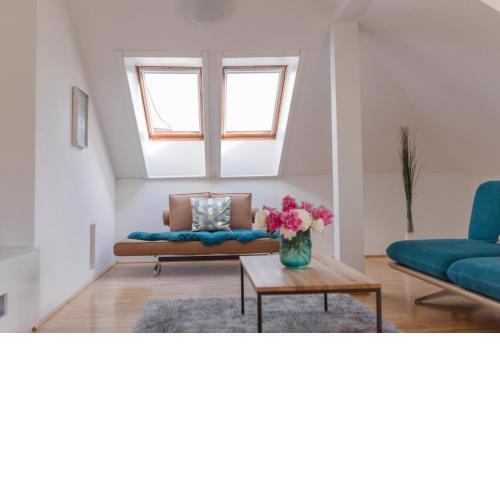 Moderne Dachgeschosswohnung zentral by Seebnb