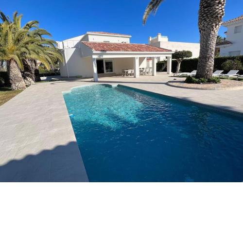 Moderne Finca in Strandnähe