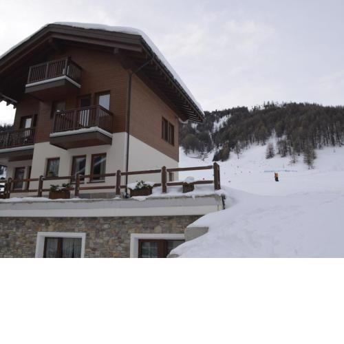 Modernized Holiday Home in Livigno near Ski Area