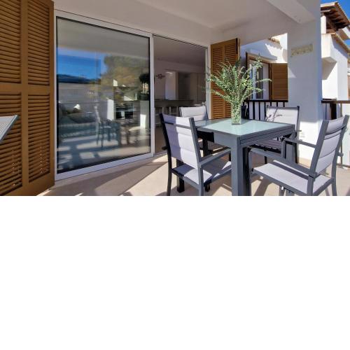 Moderno apartamento cerca del mar
