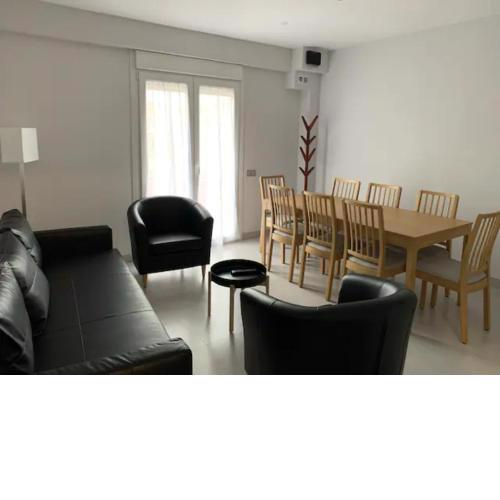 Moderno apartamento en Triana de 95m2 by RentalSevilla