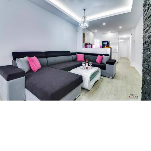 MODERNO APARTAMENTO FAMILIAR JUNTO AL MAR - CONEJITO