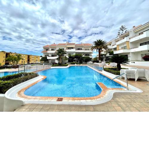 Moderno apartamento, Wifi, piscina, cerca de playa en Los Cristianos