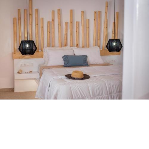Molos Suites