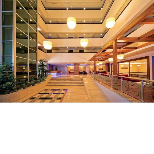 Mom Hotel