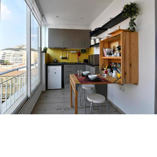 MONASTIRAKI SKYROOM
