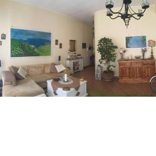 mondello lilla' room