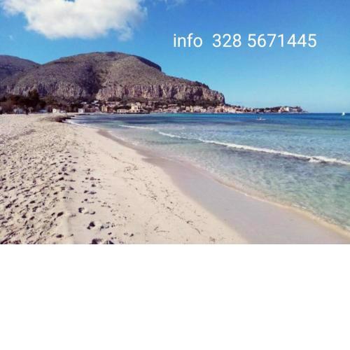 Mondello Valdesi Apartment