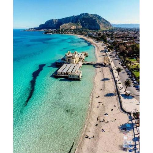 Mondello's Pearl