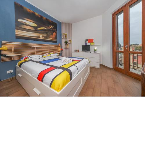 Mondrian House