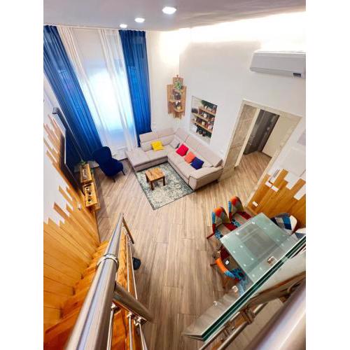 Monem’s House portello