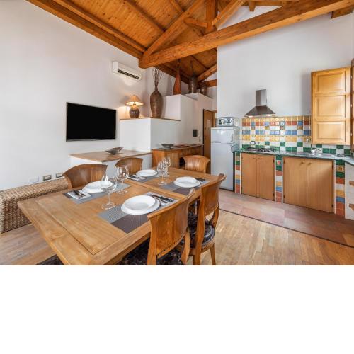 Monkey Mia Apartments