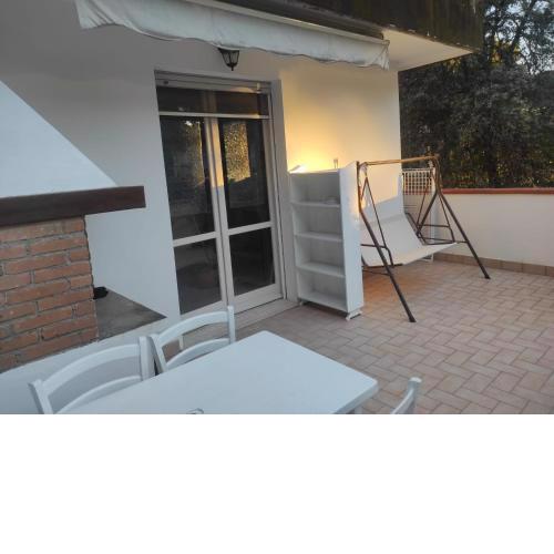MONOLOCALE ESTENSI