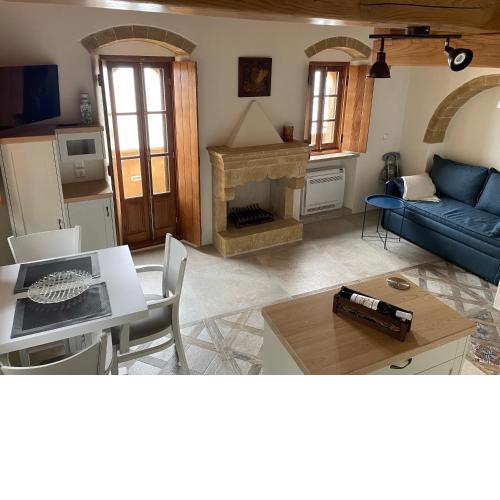 MONOVASIA SUITES Anopolis