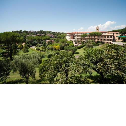 Mons Aureus Resort