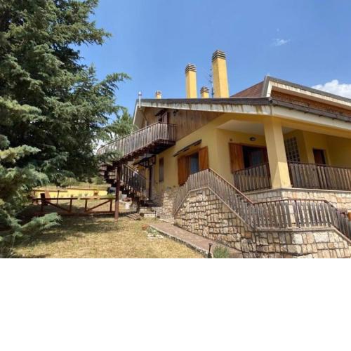 Monte Amaro Apartment con camino, terrazzo e giardino