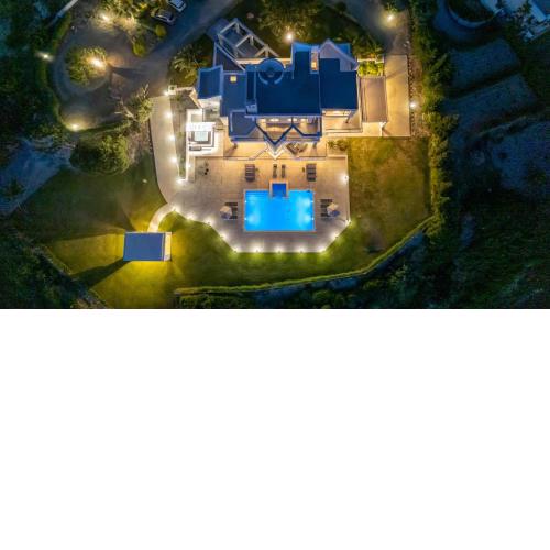 Monte Smith Luxury Villa