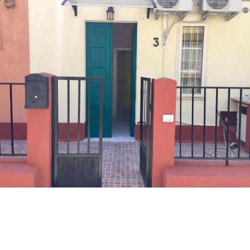 Montello Sweet House IUN Q5874