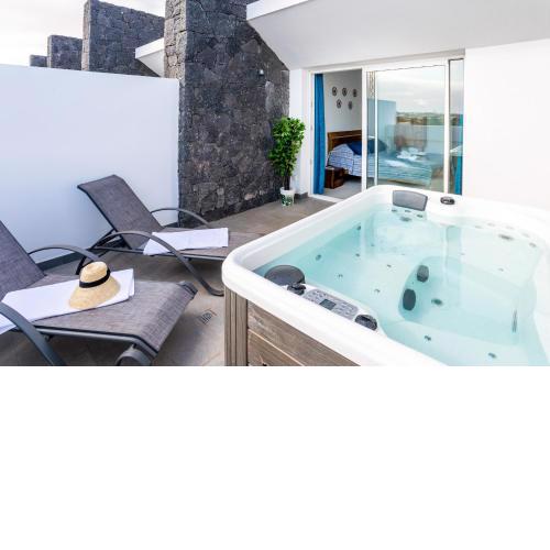Monterey House Playa Blanca