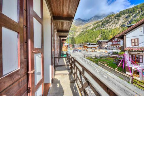 Monterosa Cozy Apartment 200mt From Ski