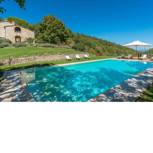 MONTICCHIA 10, Emma Villas